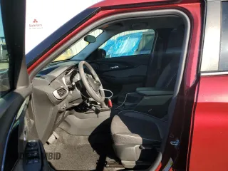 2023 Chevrolet TrailBlazer LS with VIN KL79MMS23PB166252, listed as a Copart auction lot 52038215 with 25,551 mi miles and Salvage Title. Bid and sale history available at DreamBid. Image 7.