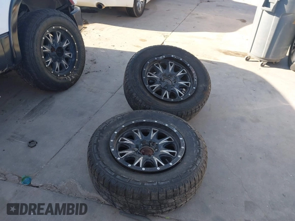 2004 Ford F-150 XLT with VIN 1FTPW14564KC44321, listed as a IAAI auction lot 41409551 with 185,033 mi miles and . Bid and sale history available at DreamBid. Image 12.