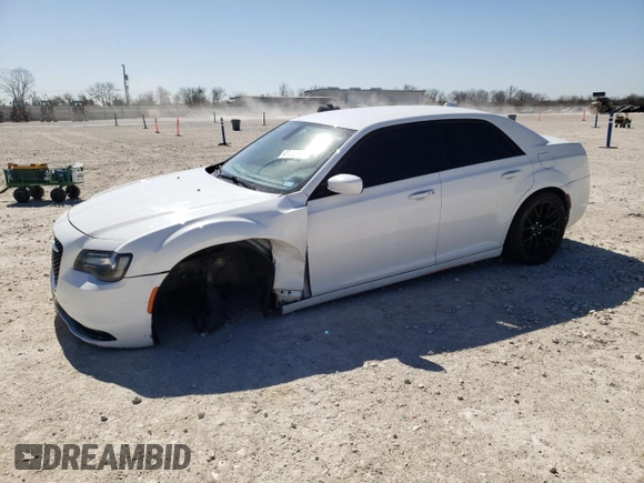 2019 Chrysler 300 with VIN 2C3CCABG2KH516643, listed as a Copart auction lot 47415405 with 110,591 mi miles and Salvage Title. Bid and sale history available at carsss.com. Image 1.