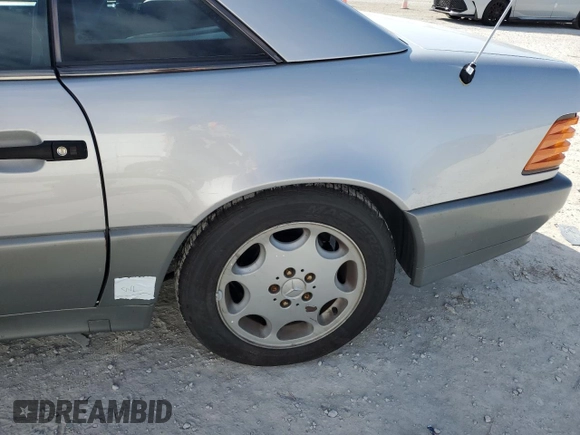 1991 MERCEDES-BENZ SL-CLASS SL with VIN WDBFA61E1MF022918, listed as a Copart auction lot 85011784 with 262,144 mi miles and Salvage Title. Bid and sale history available at DreamBid. Image 12.