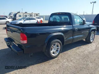 2000 Dodge Dakota SLT with VIN 1B7GL26ZXYS720333, listed as a IAAI auction lot 41972966 with 111,584 mi miles and . Bid and sale history available at carsss.com. Image 4.
