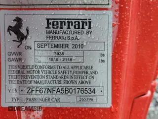 2011 Ferrari 458 Italia z VIN ZFF67NFA5B0176534, wystawiony jako Copart lot #86757334 z przebiegiem Nie podano mil oraz Szkody całkowita. Historia ofert i sprzedaży dostępna na DreamBid. Obrazek 14.