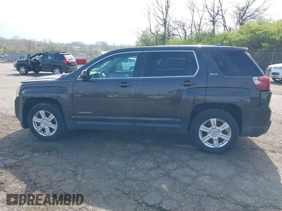 2015 GMC Terrain SLE with VIN 2GKFLVEK6F6239775, listed as a IAAI auction lot 42032922 with 172,916 mi miles. Bid and sale history available at carsss.com. Image 15.
