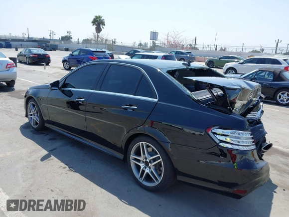 2014 Mercedes-Benz E 550 Sport with VIN WDDHF9BB3EA853780, listed as a IAAI auction lot 42098579 with 156,713 mi miles and . Bid and sale history available at DreamBid. Image 3.