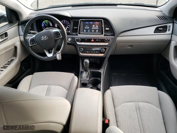 2019 Hyundai Sonata Hybrid SE with VIN KMHE24L30KA090899, listed as a Copart auction lot 46340065 with 61,494 mi miles and Salvage Title. Bid and sale history available at carsss.com. Image 8.