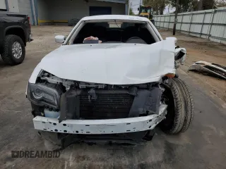 2022 Chrysler 300 Touring L with VIN 2C3CCADG5NH162974, listed as a Copart auction lot 84917054 with 53,236 mi miles and Salvage Title. Bid and sale history available at carsss.com. Image 5.