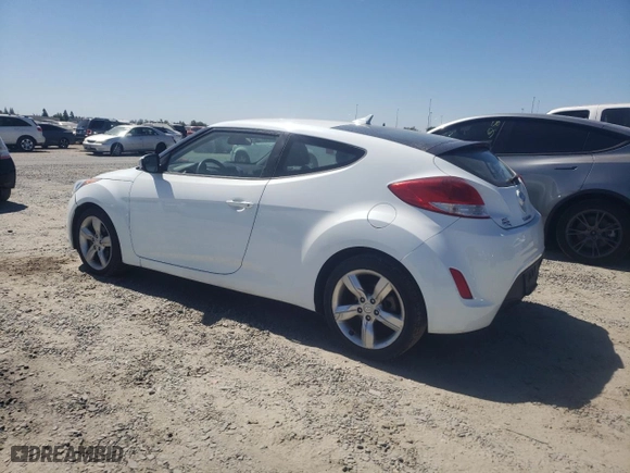2015 Hyundai Veloster RE:FLEX with VIN KMHTC6AD2FU234047, listed as a Copart auction lot 70928094 with 111,729 mi miles and Clean Title. Bid and sale history available at carsss.com. Image 2.