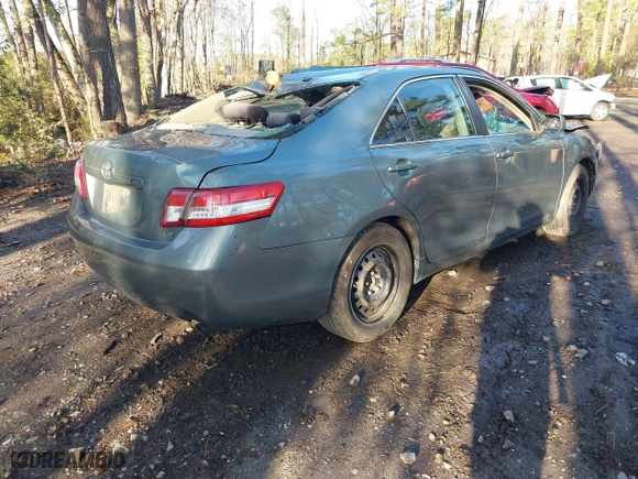 2010 Toyota Camry with VIN 4T1BF3EK3AU570115, listed as a IAAI auction lot 41850659 with 223,585 mi miles. Bid and sale history available at carsss.com. Image 4.