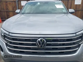 2024 Volkswagen Atlas SE with VIN 1V2WR2CA3RC567670, listed as a IAAI auction lot 42719550 with 36,623 mi miles and . Bid and sale history available at DreamBid. Image 12.