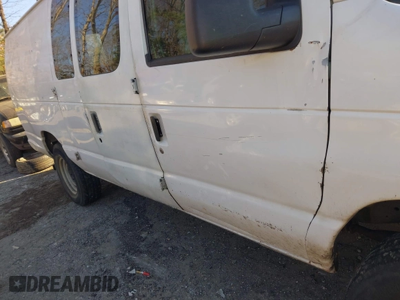 2005 Ford Econoline Cargo with VIN 1FTSS34L55HB20992, listed as a IAAI auction lot 41252796 with 413,912 mi miles and . Bid and sale history available at DreamBid. Image 6.