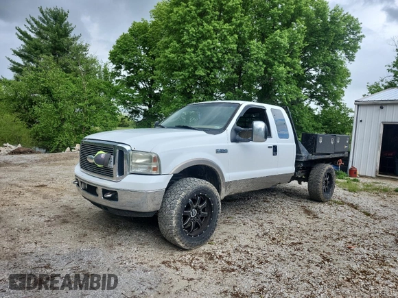 2006 Ford F-350 XL with VIN 1FTWX31P26EC18343, listed as a Copart auction lot 55652265 with 303,085 mi miles and Clean Title. Bid and sale history available at DreamBid. Image 2.