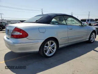 2008 Mercedes-Benz CLK 350 z VIN WDBTK56F28T099509, wystawiony jako Copart lot #56061245 z przebiegiem 121 079 mil mil oraz Czysty tytuł • Clean title. Historia ofert i sprzedaży dostępna na DreamBid. Obrazek 3.