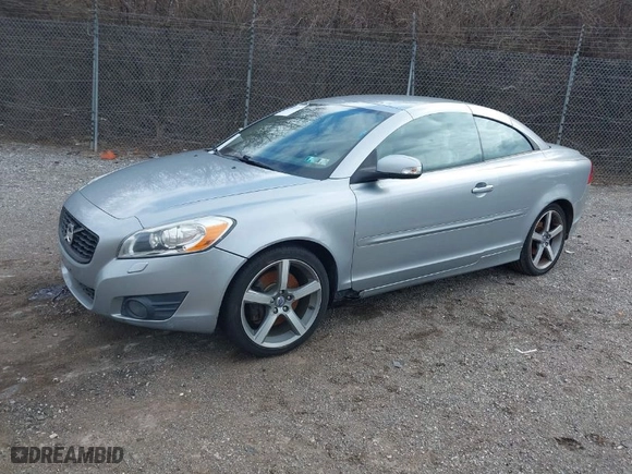 2011 Volvo C70 with VIN YV1672MC1BJ115235, listed as a IAAI auction lot 41749767 with NaN miles. Bid and sale history available at carsss.com. Image 2.