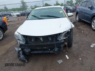 2013 Toyota Avalon XLE z VIN 4T1BK1EBXDU028546, wystawiony jako IAAI lot #42352506 z przebiegiem 144 139 mil mil oraz . Historia ofert i sprzedaży dostępna na DreamBid. Obrazek 13.