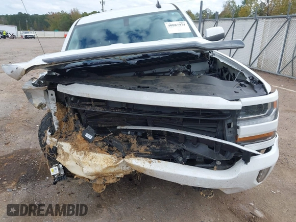 2018 Chevrolet Silverado 1500 LT with VIN 3GCUKREC3JG375591, listed as a IAAI auction lot 40887974 with 72,453 mi miles. Bid and sale history available at carsss.com. Image 6.