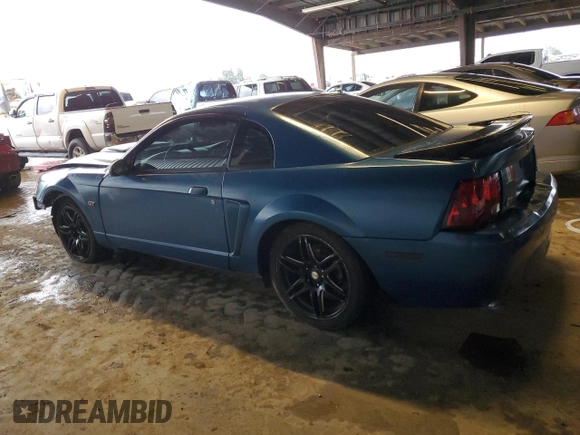2000 Ford Mustang GT with VIN 1FAFP42X5YF115568, listed as a Copart auction lot 84767994 with 185,351 mi miles and Salvage Title. Bid and sale history available at carsss.com. Image 2.