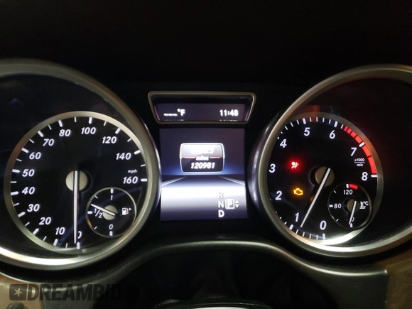 2014 Mercedes-Benz GL 450 z VIN 4JGDF7CE9EA345301, wystawiony jako Copart lot #49129005 z przebiegiem 120 981 mil mil oraz Szkoda całkowita • Salvage title. Historia ofert i sprzedaży dostępna na DreamBid. Obrazek 9.