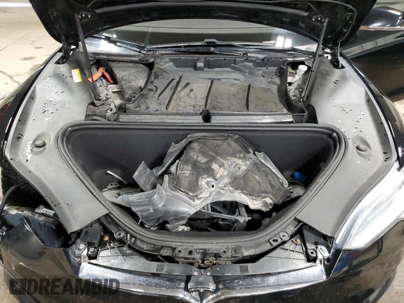 2016 Tesla Model S 70 with VIN 5YJSA1E13GF157708, listed as a Copart auction lot 57911925 with 131,606 mi miles and Clean title. Bid and sale history available at DreamBid. Image 11.