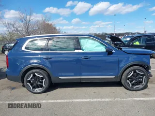 2023 Kia Telluride S z VIN 5XYP64GC7PG366160, wystawiony jako IAAI lot #41973967 z przebiegiem 36 190 mil mil oraz . Historia ofert i sprzedaży dostępna na DreamBid. Obrazek 13.
