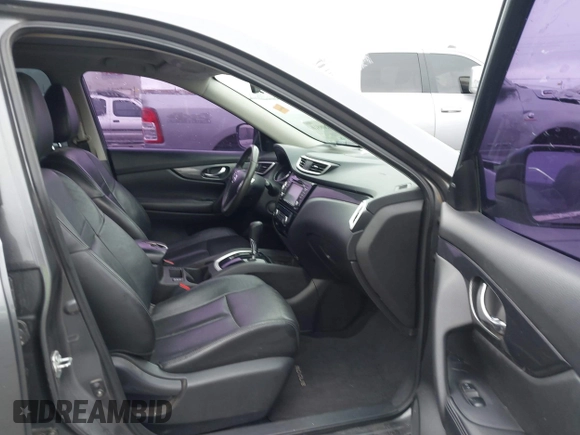 2015 Nissan Rogue SL with VIN 5N1AT2MTXFC778126, listed as a IAAI auction lot 41208510 with 194,343 mi miles. Bid and sale history available at carsss.com. Image 5.