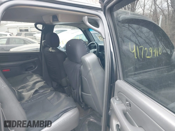 2004 Chevrolet Avalanche z VIN 3GNEK12T64G181370, wystawiony jako IAAI lot #41729410 z przebiegiem 203 633 mil mil oraz . Historia ofert i sprzedaży dostępna na DreamBid. Obrazek 8.