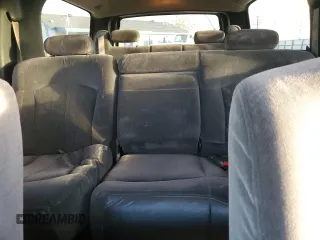 2002 Chevrolet Suburban Z71 with VIN 3GNFK16ZX2G218257, listed as a Copart auction lot 85267134 with 207,056 mi miles and Salvage Title. Bid and sale history available at carsss.com. Image 10.