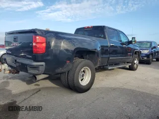 2018 GMC Sierra 3500HD Denali z VIN 1GT42YEY9JF273249, wystawiony jako Copart lot #74801154 z przebiegiem Nie podano mil oraz Nie do naprawy. Historia ofert i sprzedaży dostępna na DreamBid. Obrazek 3.