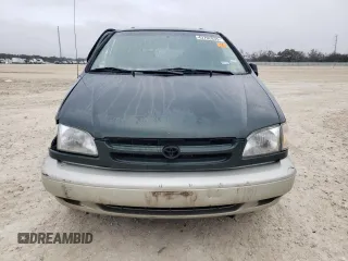 1999 Toyota Sienna LE with VIN 4T3ZF13C6XU151285, listed as a Copart auction lot 43792835 with 0 mi miles and Salvage Title. Bid and sale history available at carsss.com. Image 5.