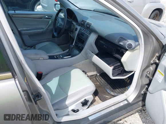 2004 Mercedes-Benz C 230 Kompressor with VIN WDBRF40J54F537440, listed as a IAAI auction lot 41715435 with 71,763 mi miles and . Bid and sale history available at DreamBid. Image 5.