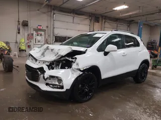 2022 Chevrolet Trax LT with VIN KL7CJPSM0NB537074, listed as a IAAI auction lot 41843390 with 74,100 mi miles and . Bid and sale history available at DreamBid. Image 18.