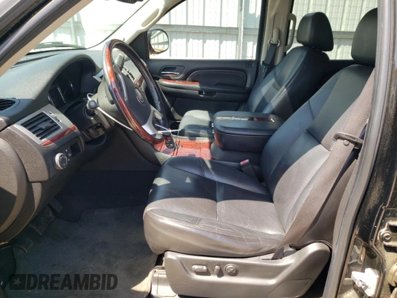 2007 Cadillac Escalade with VIN 1GYFK638X7R264917, listed as a Copart auction lot 53669295 with 165,804 mi miles and Salvage Title. Bid and sale history available at carsss.com. Image 7.