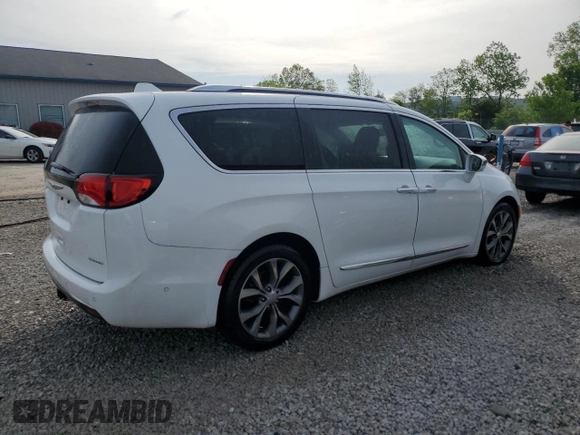 2017 Chrysler Pacifica Limited z VIN 2C4RC1GG1HR504842, wystawiony jako Copart lot #54970065 z przebiegiem 117 802 mil mil oraz Szkoda całkowita • Salvage title. Historia ofert i sprzedaży dostępna na DreamBid. Obrazek 3.
