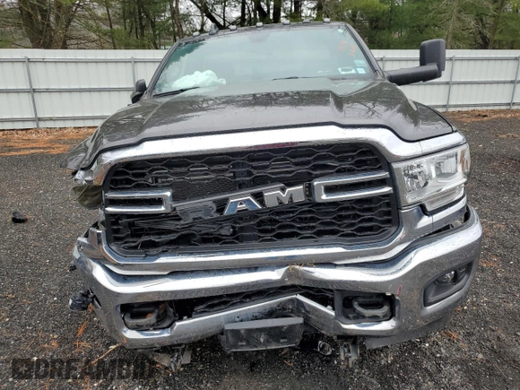 2022 Ram 2500 Tradesman with VIN 3C6MR5AJ5NG169825, listed as a Copart auction lot 50796205 with 75,897 mi miles and Salvage title. Bid and sale history available at DreamBid. Image 5.