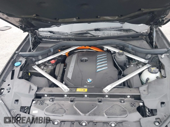 2022 BMW X5 xDrive45e z VIN 5UXTA6C00N9L06383, wystawiony jako IAAI lot #38552162 z przebiegiem 19 592 mil mil oraz . Historia ofert i sprzedaży dostępna na DreamBid. Obrazek 10.