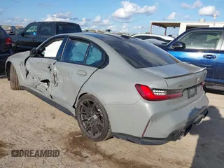 2023 BMW M3 Competition xDrive z VIN WBS43AY04PFN40857, wystawiony jako IAAI lot #41127516 z przebiegiem 15 409 mil mil oraz . Historia ofert i sprzedaży dostępna na DreamBid. Obrazek 3.