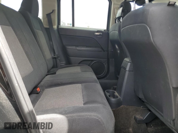 2014 Jeep Patriot Latitude with VIN 1C4NJRFBXED846992, listed as a Copart auction lot 60405735 with 93,779 mi miles and Clean title. Bid and sale history available at DreamBid. Image 11.