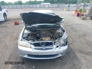 1998 Honda Accord LX с VIN 1HGCG5645WA110496, выставлен на аукционе IAAI как лот 42082333 с пробегом 169 674 миль миль и . История ставок и продаж доступна на DreamBid. Изображение 10.