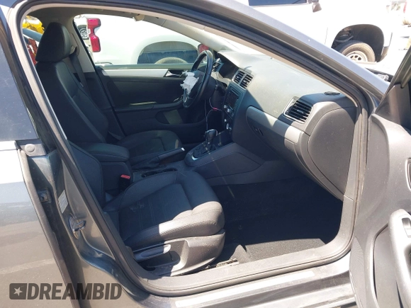 2011 Volkswagen Jetta SEL with VIN 3VWLZ7AJ4BM023877, listed as a IAAI auction lot 42054594 with 103,680 mi miles and . Bid and sale history available at DreamBid. Image 5.