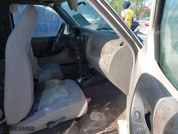 1999 Ford Ranger XL with VIN 1FTYR14V5XPA95547, listed as a IAAI auction lot 41928536 with 119,637 mi miles. Bid and sale history available at carsss.com. Image 5.