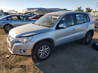 2011 Volkswagen Tiguan with VIN WVGCV7AXXBW502013, listed as a Copart auction lot 88782505 with 45,091 mi miles and Salvage Title. Bid and sale history available at DreamBid. Image 1.