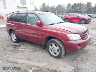 2007 Toyota Highlander w/3rd Row with VIN JTEEP21AX70204993, listed as a IAAI auction lot 41692390 with 216,219 mi miles. Bid and sale history available at carsss.com. Image 1.