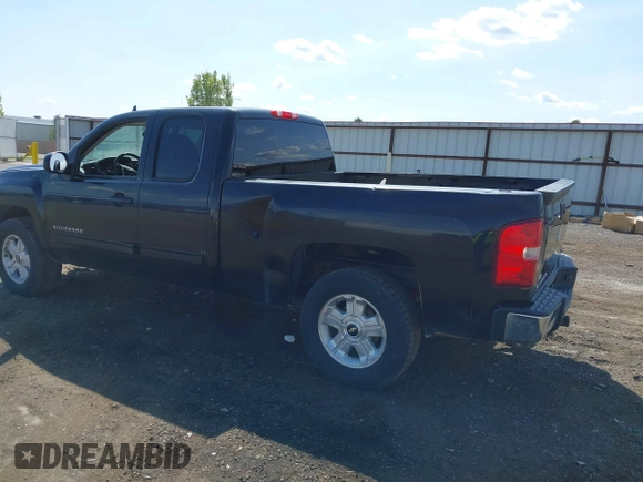 2012 Chevrolet Silverado 1500 LT with VIN 1GCRKSE77CZ288537, listed as a IAAI auction lot 42164788 with 229,031 mi miles. Bid and sale history available at carsss.com. Image 3.