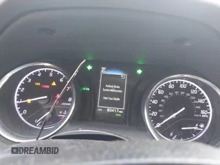 2019 Toyota Camry LE z VIN 4T1B11HK0KU759885, wystawiony jako IAAI lot #41684709 z przebiegiem 80 417 mil mil oraz . Historia ofert i sprzedaży dostępna na DreamBid. Obrazek 7.
