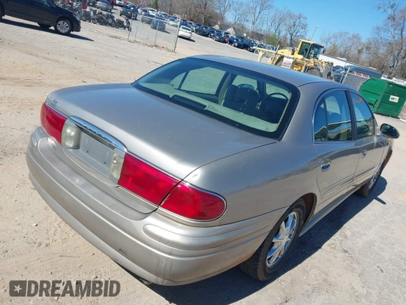 2003 Buick LeSabre Custom with VIN 1G4HP52K53U103689, listed as a IAAI auction lot 41831564 with 211,663 mi miles. Bid and sale history available at carsss.com. Image 4.