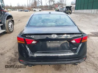 2019 Nissan Altima 2.5 Platinum with VIN 1N4BL4FW1KC127673, listed as a IAAI auction lot 41773674 with 30,713 mi miles. Bid and sale history available at carsss.com. Image 16.