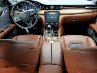 2017 Maserati Quattroporte z VIN ZAM56RRL0H1199204, wystawiony jako Copart lot #60826134 z przebiegiem 45 765 mil mil oraz Szkoda całkowita • Salvage title. Historia ofert i sprzedaży dostępna na DreamBid. Obrazek 8.