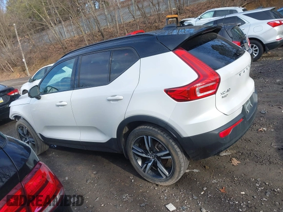 2021 Volvo XC40 R-Design with VIN YV4162UM6M2402320, listed as a IAAI auction lot 41849873 with 78,526 mi miles and . Bid and sale history available at carsss.com. Image 14.