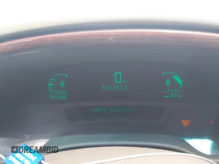2003 Cadillac DeVille z VIN 1G6KD54Y03U182728, wystawiony jako IAAI lot #42080577 z przebiegiem 193 152 mil mil oraz . Historia ofert i sprzedaży dostępna na DreamBid. Obrazek 7.