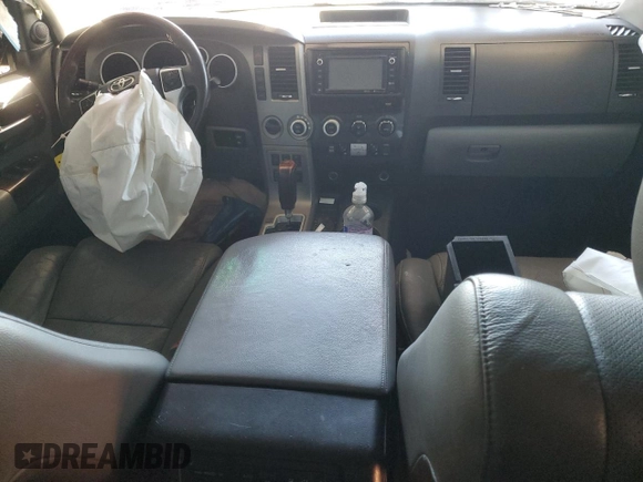 2016 Toyota Sequoia Platinum with VIN 5TDDW5G17GS129498, listed as a Copart auction lot 89099455 with 0 mi miles and Salvage Title. Bid and sale history available at carsss.com. Image 8.