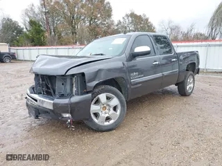 2010 Chevrolet Silverado 1500 LT with VIN 3GCRCSE02AG234916, listed as a IAAI auction lot 41376798 with 215,891 mi miles. Bid and sale history available at carsss.com. Image 18.